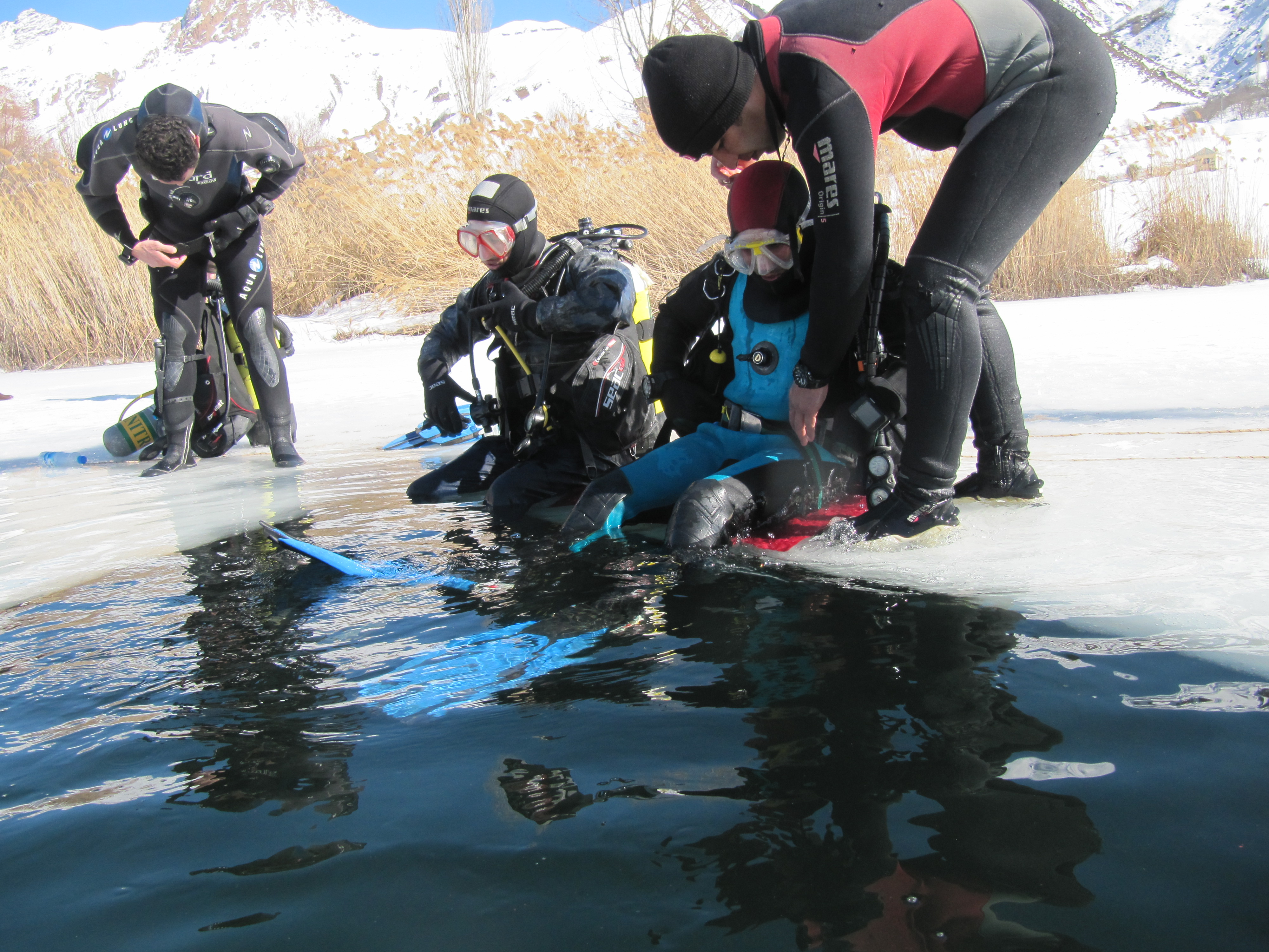 dry suit diving 